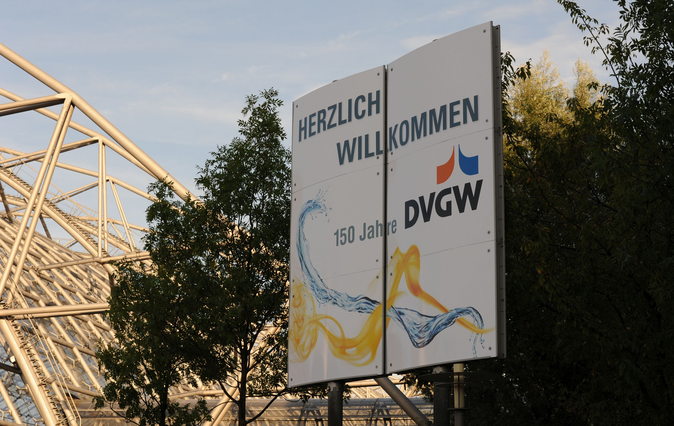 Schild mit "Herzlich Willkommen" zur Feier 150 Jahre DVGW